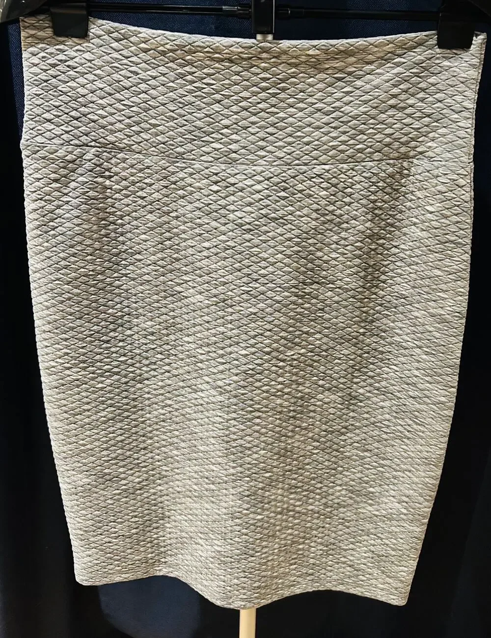 Lularoe Gray Diamond Quilted Skirt Women's size L